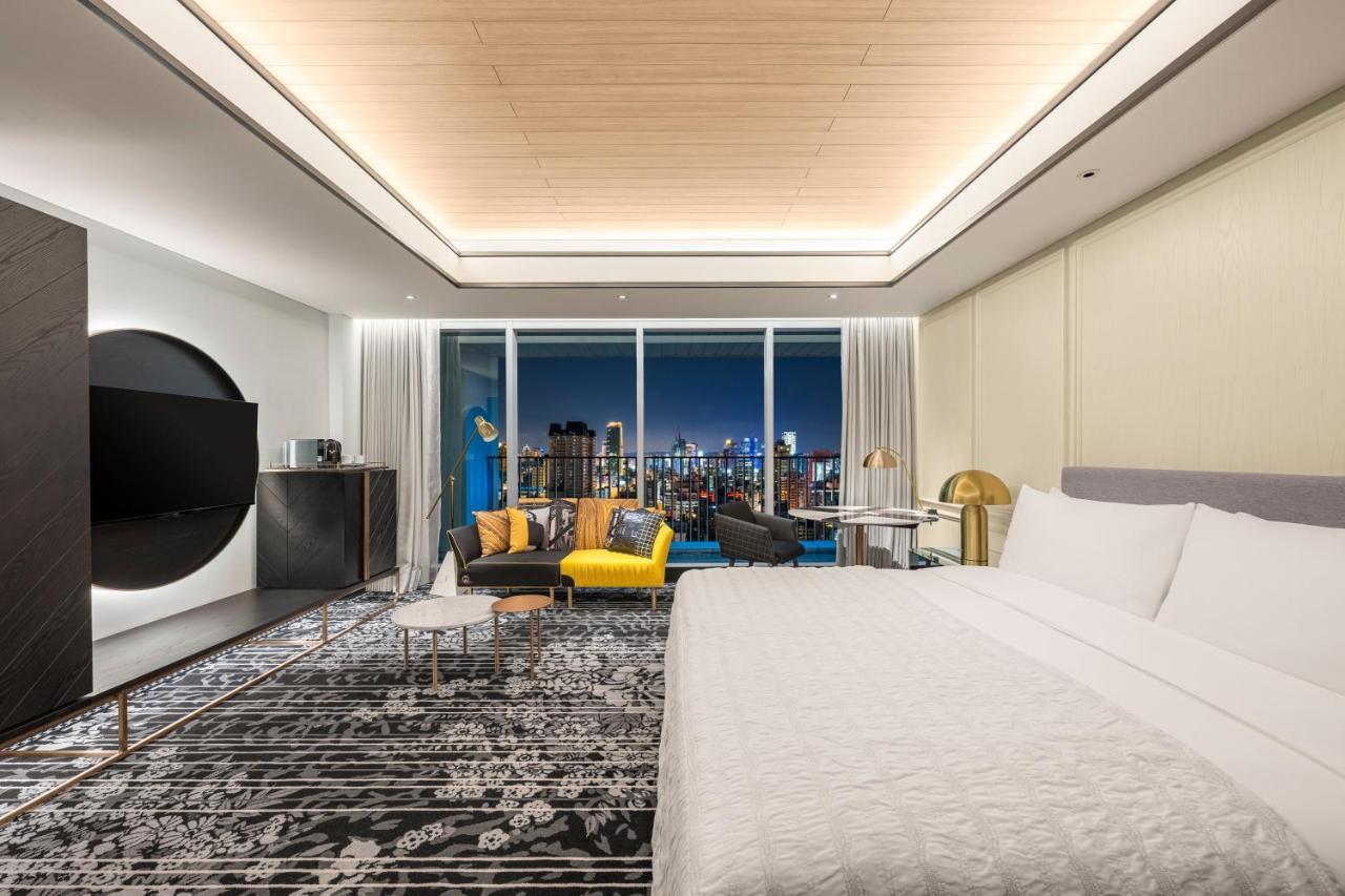 Le Meridien Тайджун Екстериор снимка Deluxe Suite