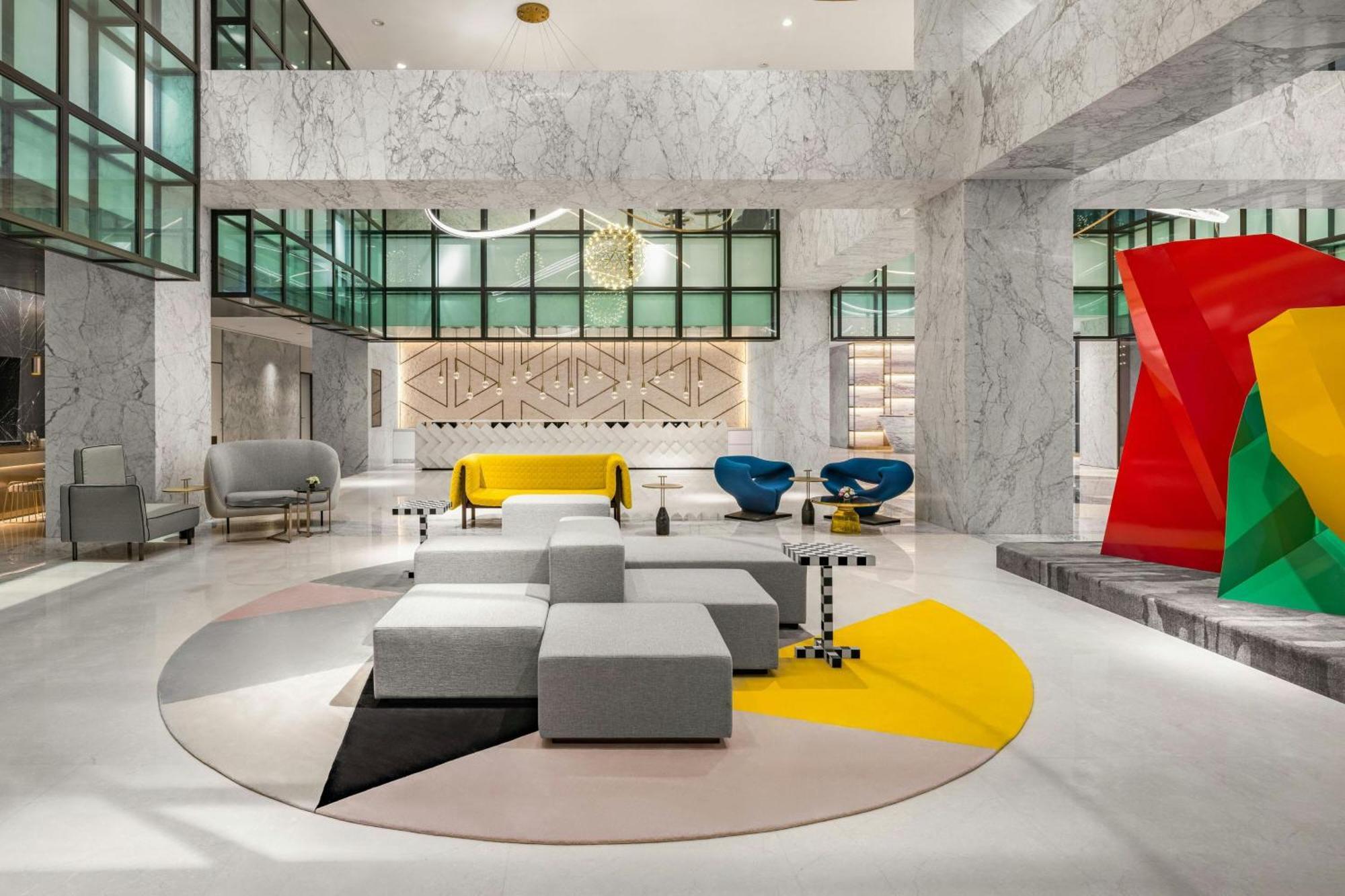 Le Meridien Тайджун Екстериор снимка The lobby of the hotel
