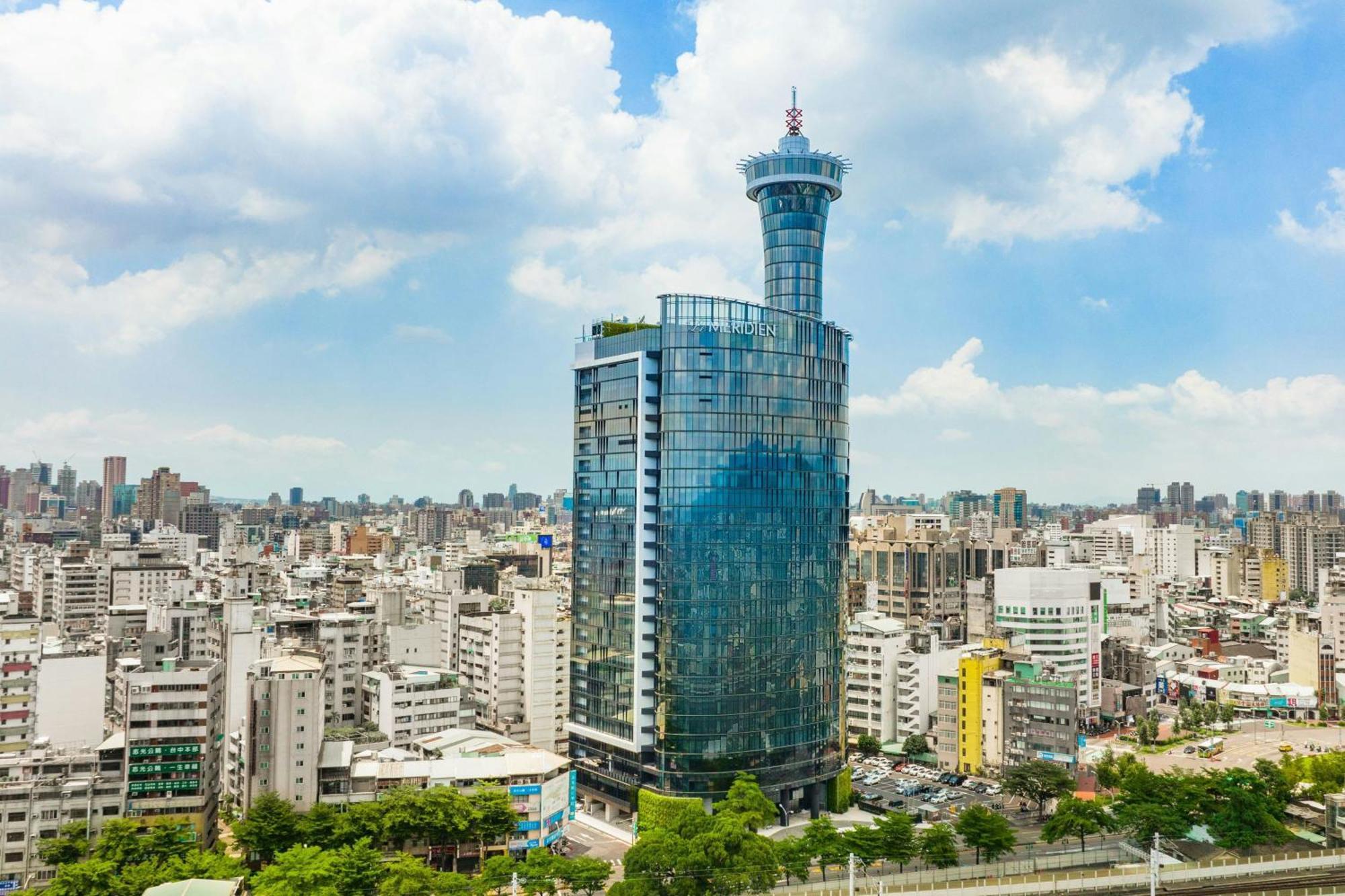 Le Meridien Тайджун Екстериор снимка The Grand HoReLa Hotel